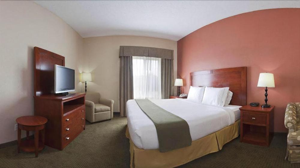 Holiday Inn Express Hotel & Suites Bedford By Ihg Ngoại thất bức ảnh