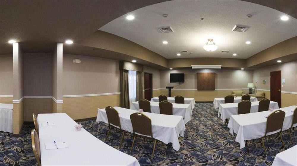 Holiday Inn Express Hotel & Suites Bedford By Ihg Ngoại thất bức ảnh