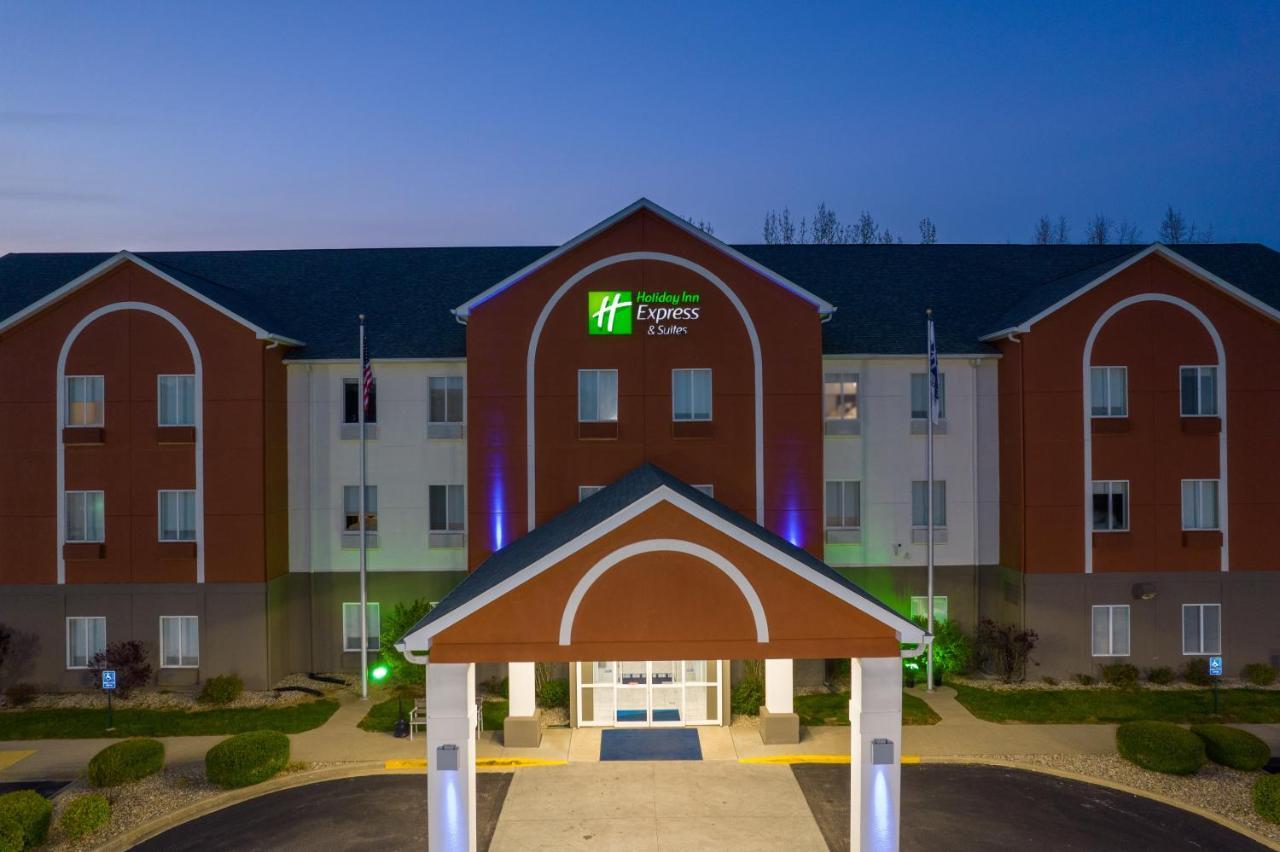 Holiday Inn Express Hotel & Suites Bedford By Ihg Ngoại thất bức ảnh