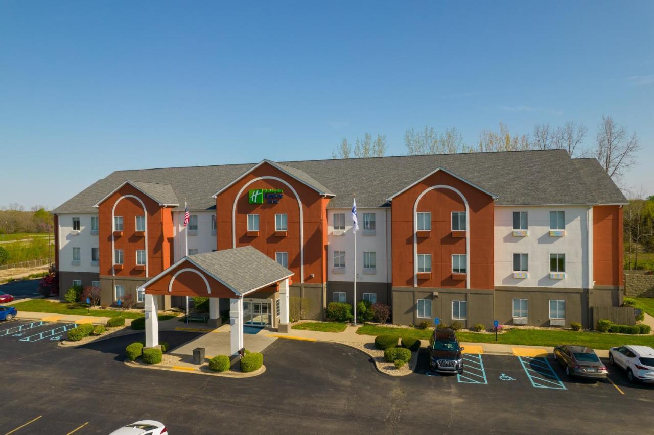 Holiday Inn Express Hotel & Suites Bedford By Ihg Ngoại thất bức ảnh