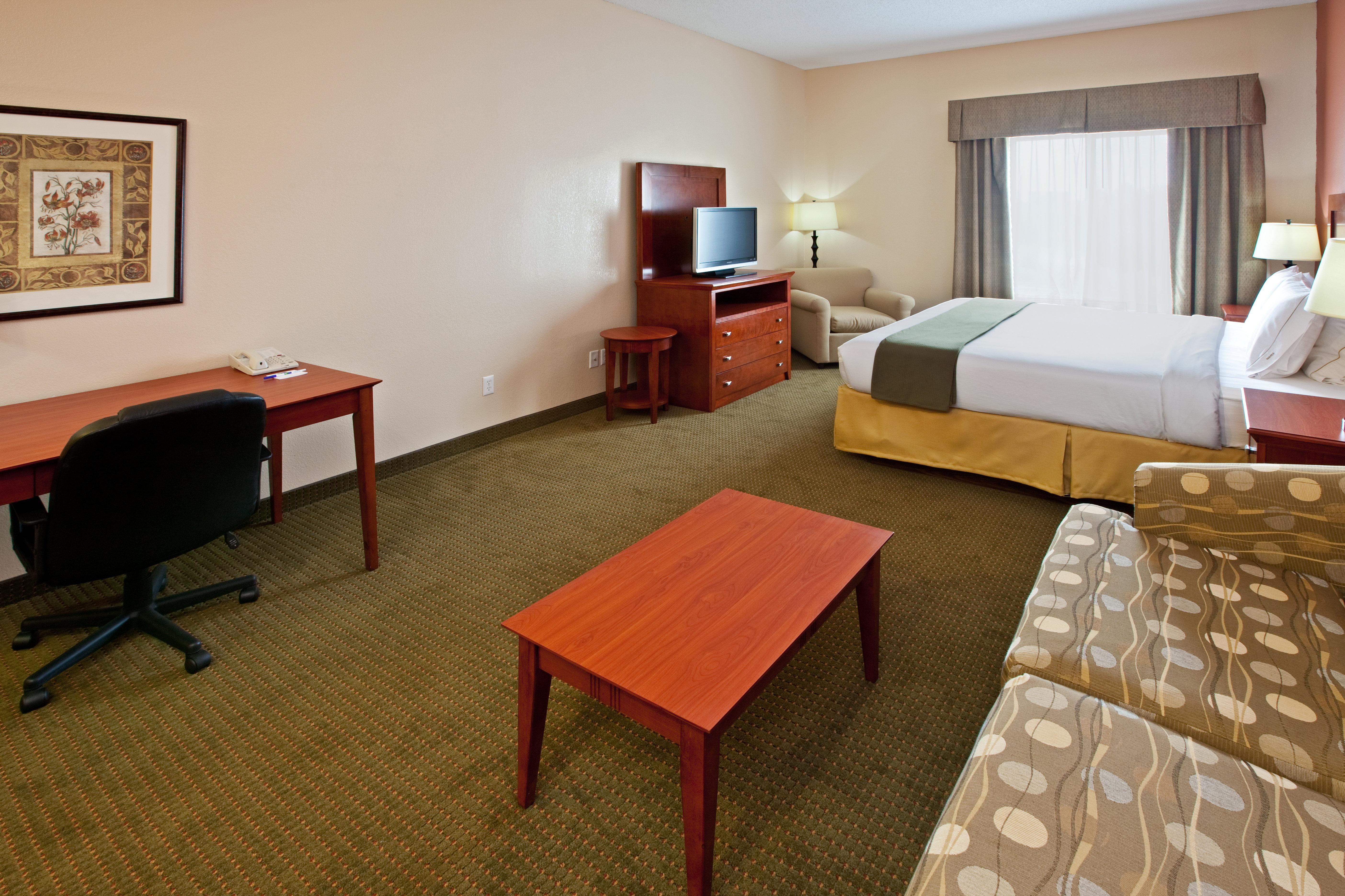 Holiday Inn Express Hotel & Suites Bedford By Ihg Ngoại thất bức ảnh
