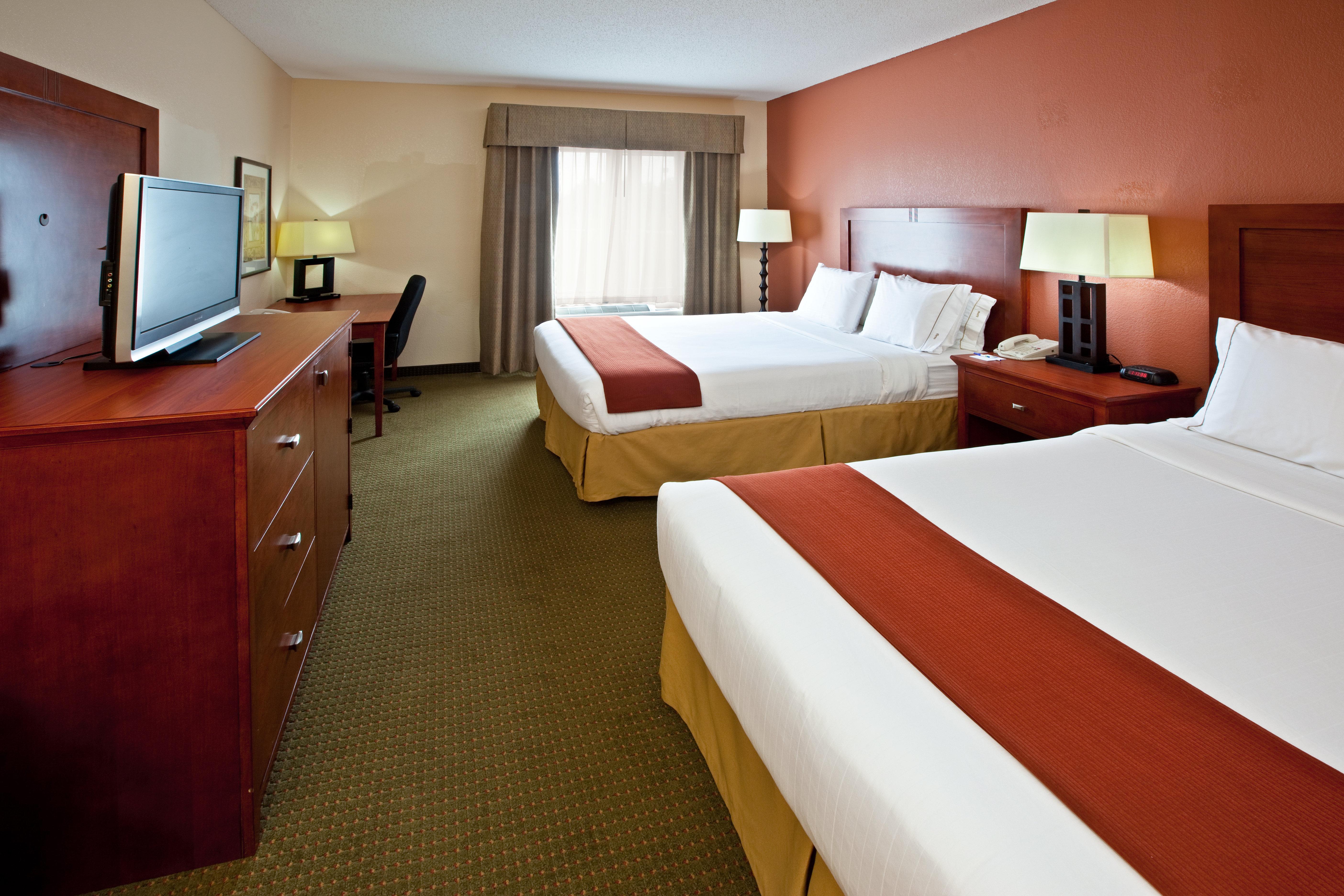 Holiday Inn Express Hotel & Suites Bedford By Ihg Ngoại thất bức ảnh
